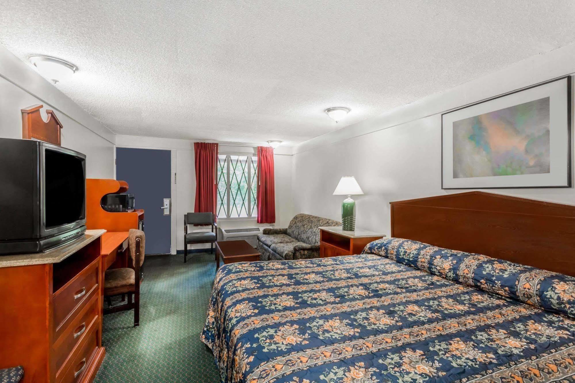Knights Inn - Cayce Extérieur photo